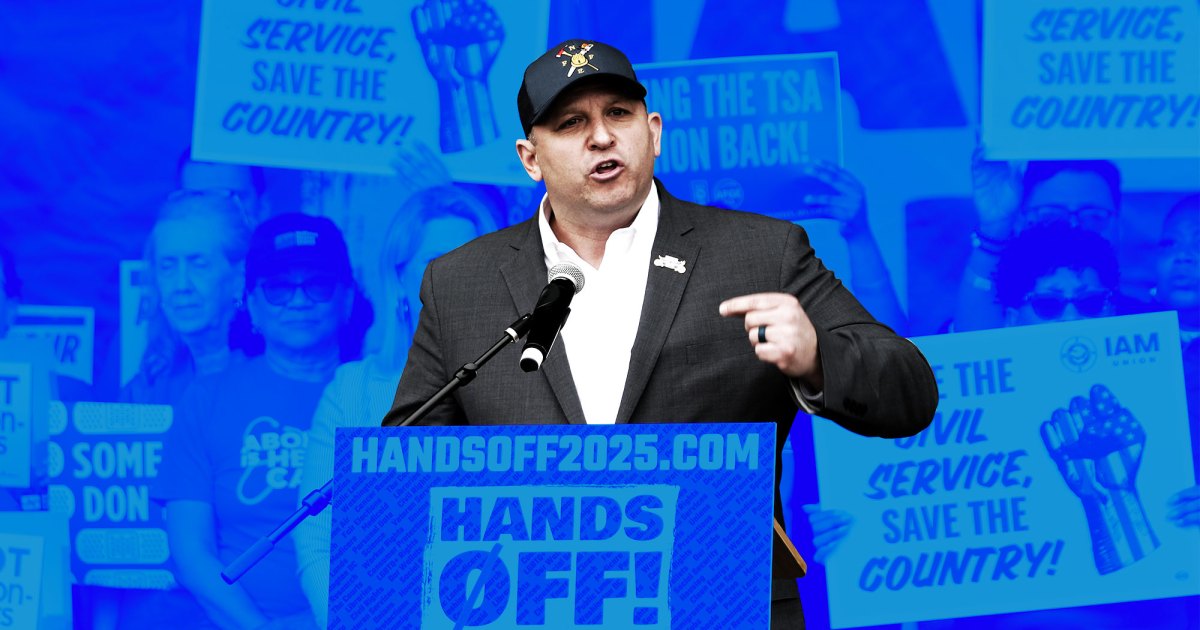 Trump Is Hellbent on Crushing Federal Unions, But They’re Still Kicking – Mother Jones