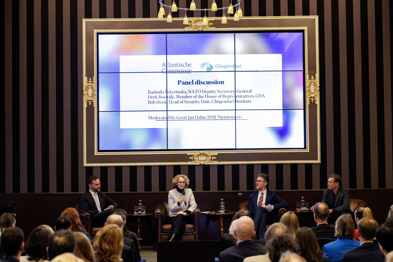 Visite de la secrétaire générale déléguée de l'OTAN aux Pays-Bas