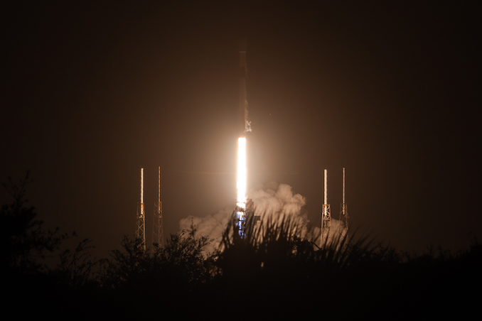 SpaceX launches 120th Starlink mission of 2025 with midnight hour Falcon 9 flight – Spaceflight Now