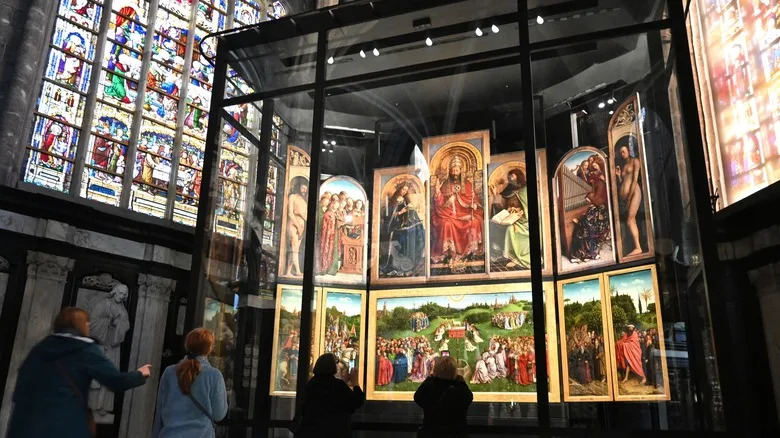 Tourists in Ghent cathedral