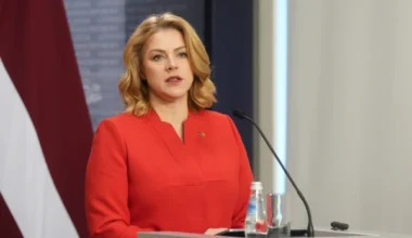 Estonia Raises Taxes While Latvia Increases External Debt – Who is More Foresighted?