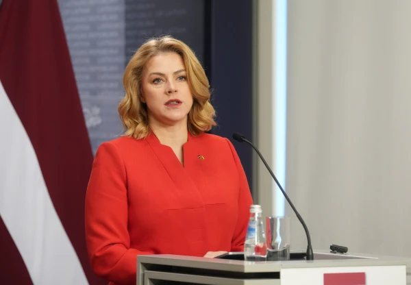 Estonia Raises Taxes While Latvia Increases External Debt – Who is More Foresighted?