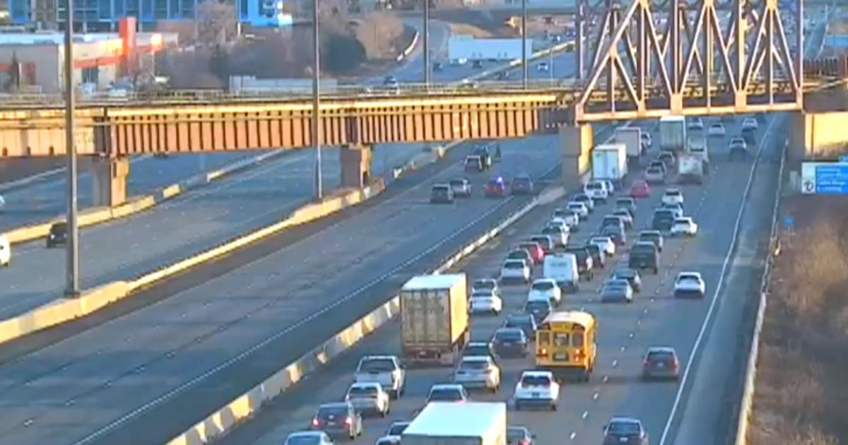 Hwy. 401 EB express lanes closed in Pickering after collision
