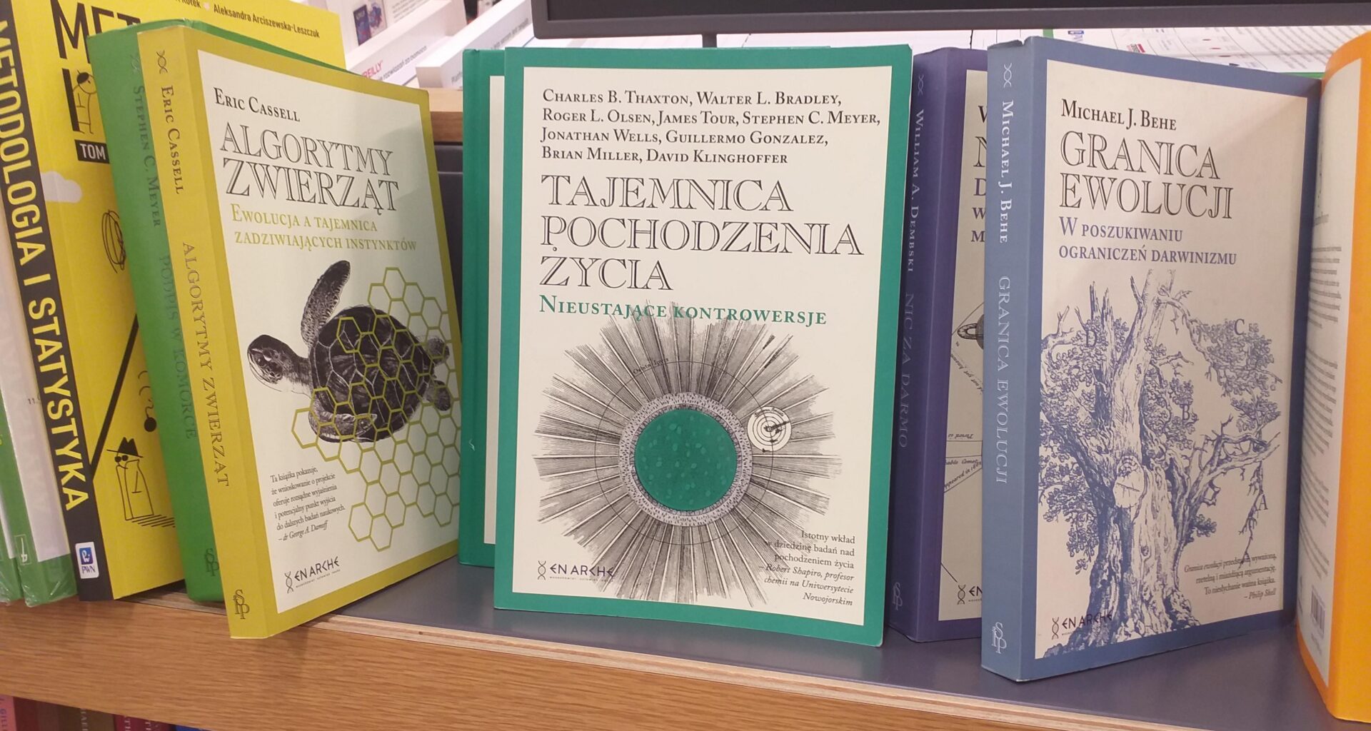 Czy w empiku naprawdę sprzedają pseudonaukowe bzdury?