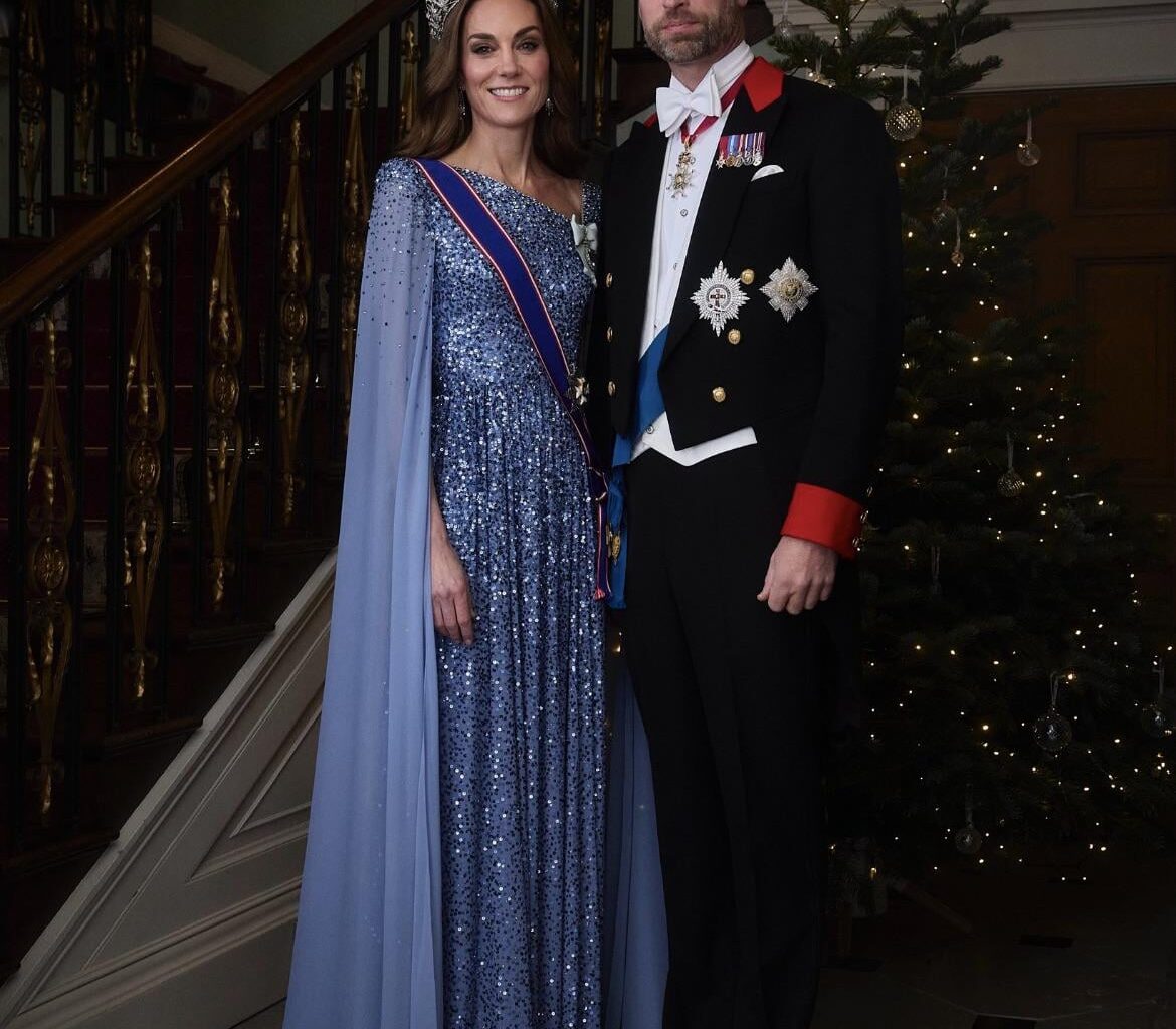Kensington Palace has released a photo of the Prince and Princess of Wales ahead of the state Banquet tonight