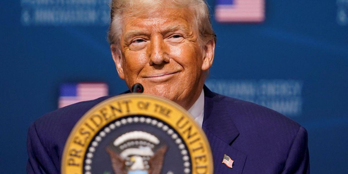 Trump's plan to gut program that houses homeless veterans prompts panic among experts