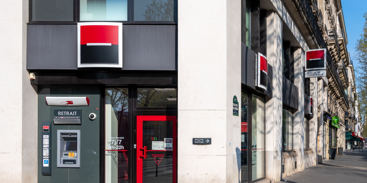 How to avoid high bank charges in France: A reader's experience