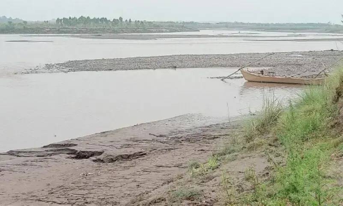 Pakistan accuses India of disrupting river flows