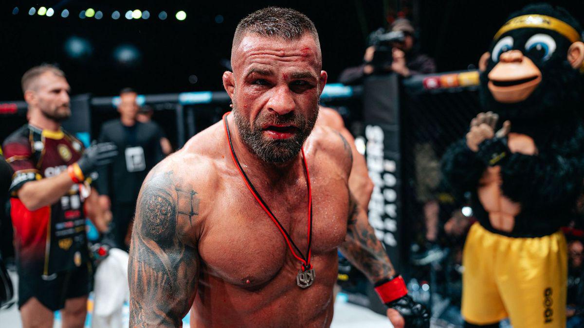 Polícia už obvinila Karla Vémolu. Hrozí mu až 18 rokov za mrežami!