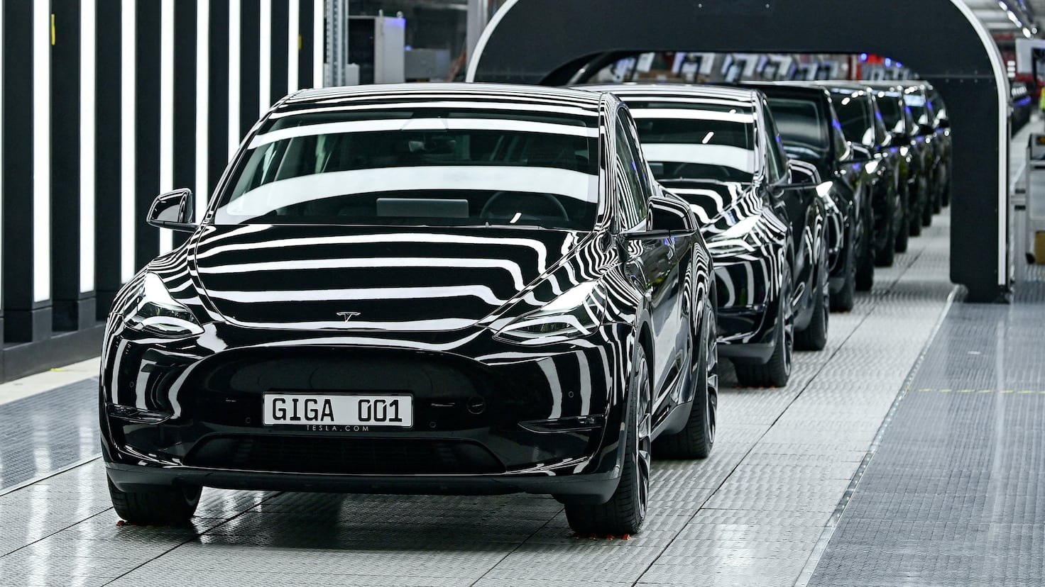 This is why sales of Tesla cars are dropping everywhere in Europe, except in Norway