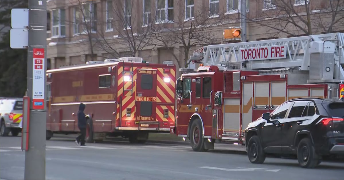 Update on Toronto apartment fire that’s displaced roughly 400 units expected today - CTV News