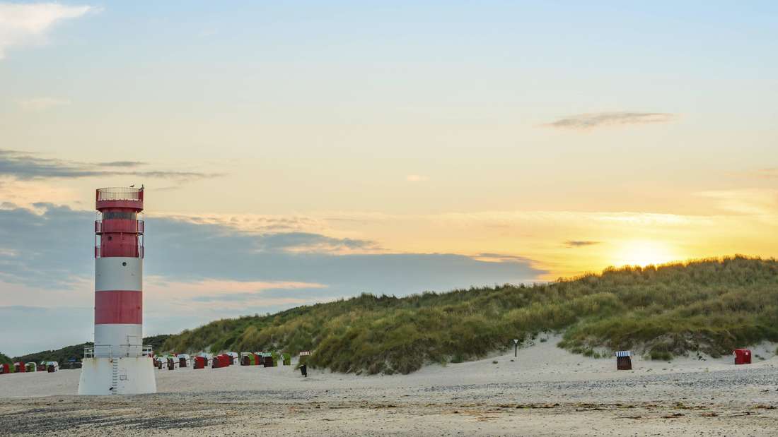 Die einzige deutsche Hochseeinsel Helgoland ist seit fast genau 200 Jahren offiziell Seebad und damals wie heute Touristenmagnet.