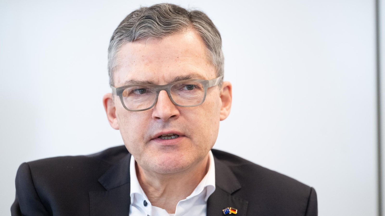 150.000 Soldaten an Nato-Grenze? CDU-Politiker warnt