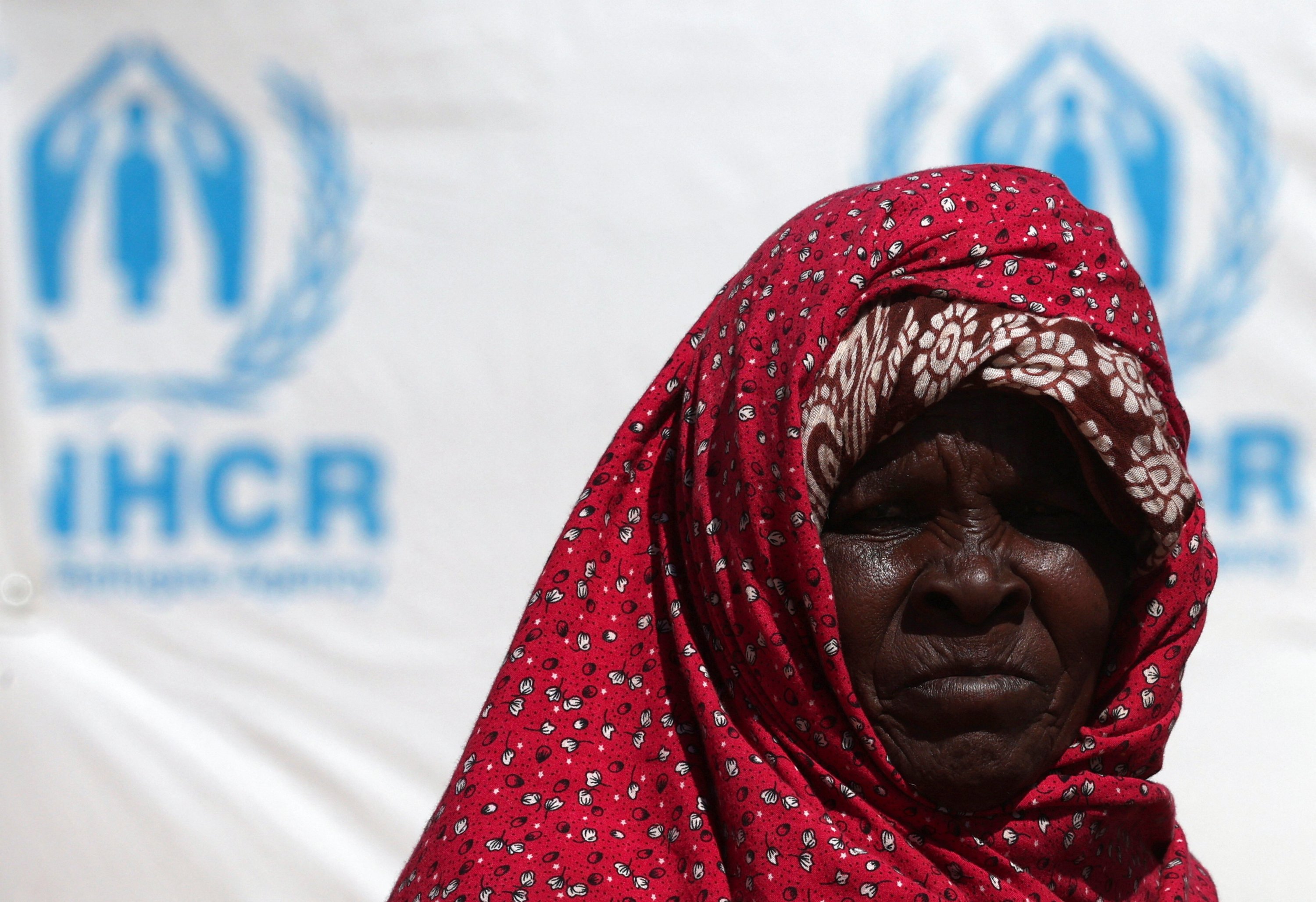 An elderly Sudanese refugee woman from Darfur looks on while walking at the Touloum refugee camp, amid ongoing conflict in their country, Iriba in Wadi Fira province, eastern Chad, Nov. 30, 2025. (Reuters Photo)