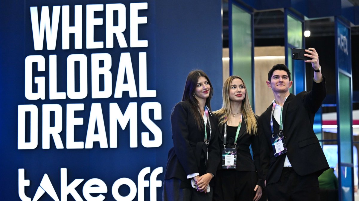 Top Turkish officials laud entrepreneurship role at Take Off summit