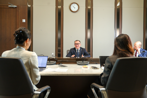 Joachim Nagel, president of the Deutsche Bundesbank and a member of the Governing Council of the European Central Bank, center, speaks during an interview with the Korea JoongAng Daily and the JoongAng Ilbo held in the Bank of Korea in central Seoul on Dec. 2. [WOO SANG-JO]