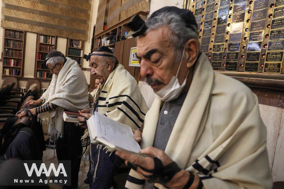 Iranian Jews attend a Jewish worship service in a synagogue/WANA (West Asia News Agency)