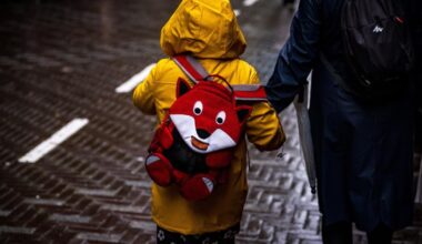 Gemeenten dreigen dakloze moeders met afnemen kinderen | Investico Onderzoeksjournalisten