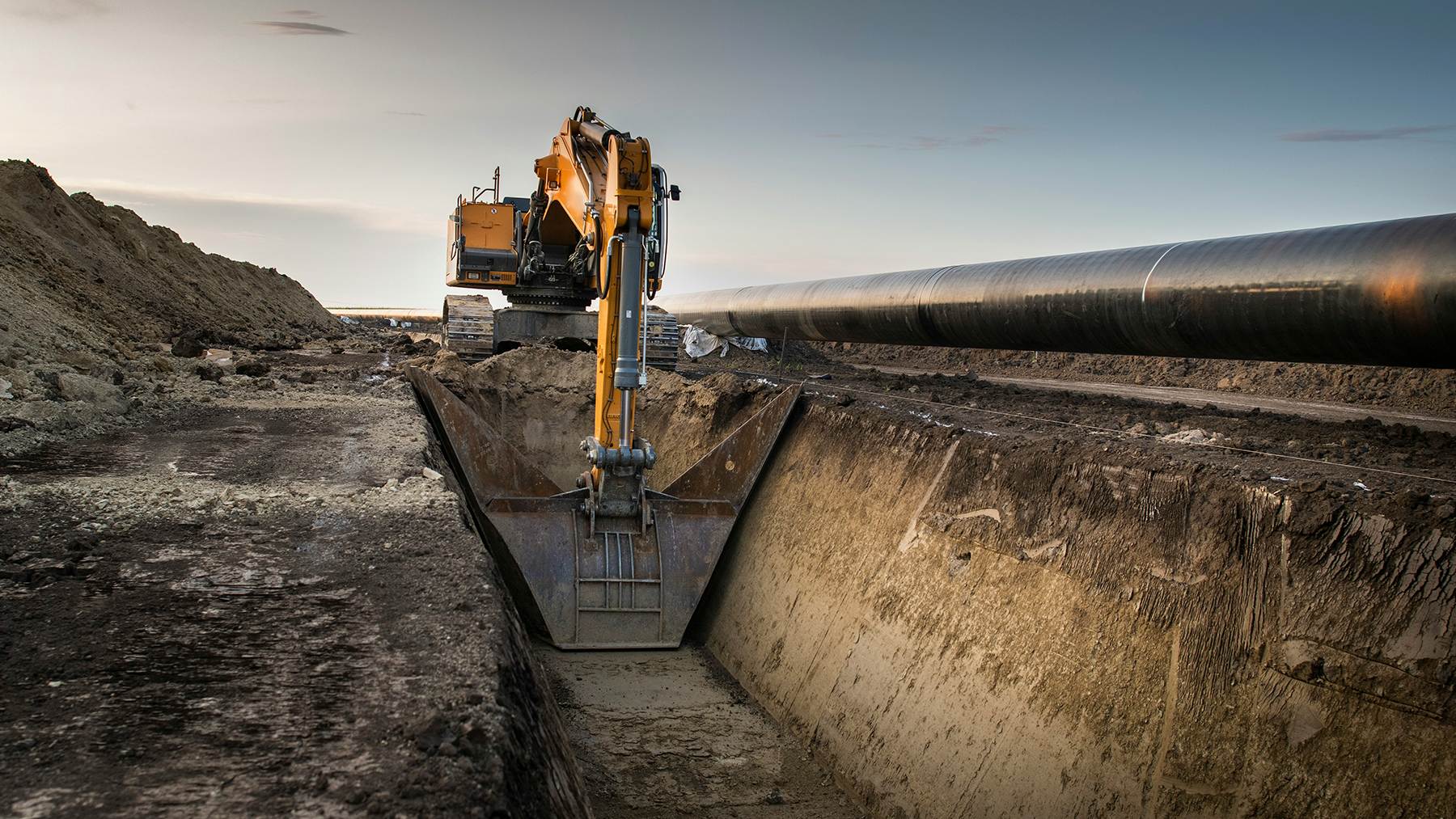 Blackcomb Pipeline, a 2.5 Bcf/d Permian–South Texas connector, aims for 2026 commissioning