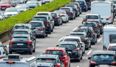 Ireland needs 'significant shift away from private car use' to meet climate commitments, report says