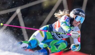 Bucik Jogan v močnem sneženju odstopila, do zmage znova Alice Robinson