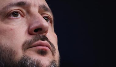 Volodymyr Zelensky « n’aura rien sans mon accord », déclare Donald Trump avant leur rencontre prévue dimanche