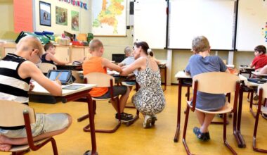 'Detect Early Signs of Misogyny': UK Teachers to Be Trained to Spot Signs of Misogyny in Boys