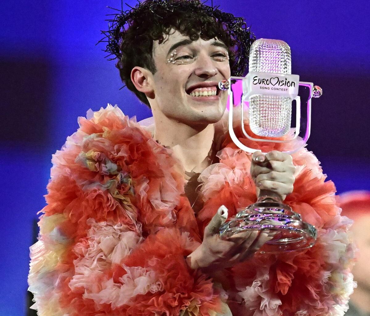 Eurovision: Nemo rend son trophée 2024 pour protester contre la participation d'Israël