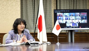 Japan finance chief effectively accepts BOJ rate hike