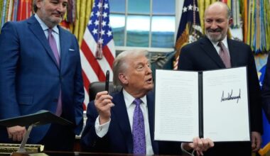 The National Desk dark theme brand icon