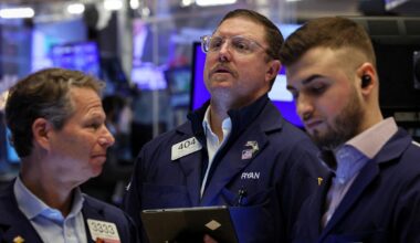 Dow, S&P 500, Nasdaq futures wobble as Wall Street weighs jobs, inflation signals