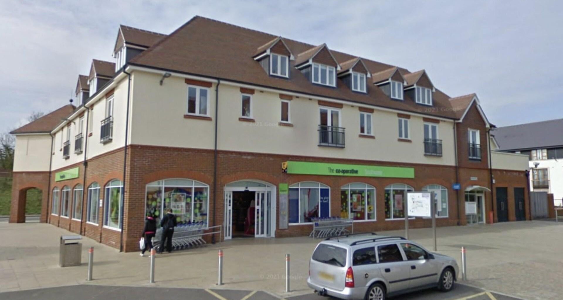Cops issue urgent appeal after schoolgirl, 11, 'grabbed by two men outside co-op'