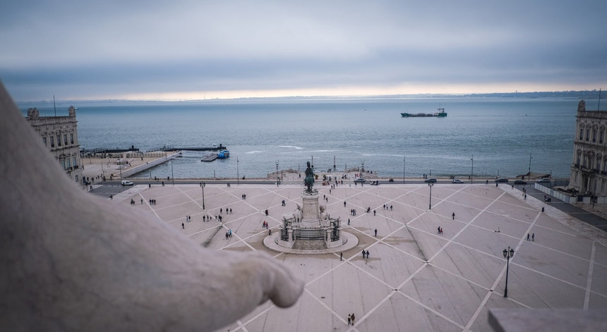 "Doce como um pastel de nata". Revista "The Economist" destaca Portugal como "economia do ano"