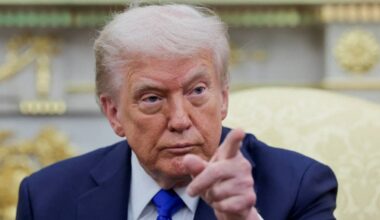 Donald Trump saksøker BBC for flere milliarder dollar – NRK Norge – Oversikt over nyheter fra ulike deler av landet