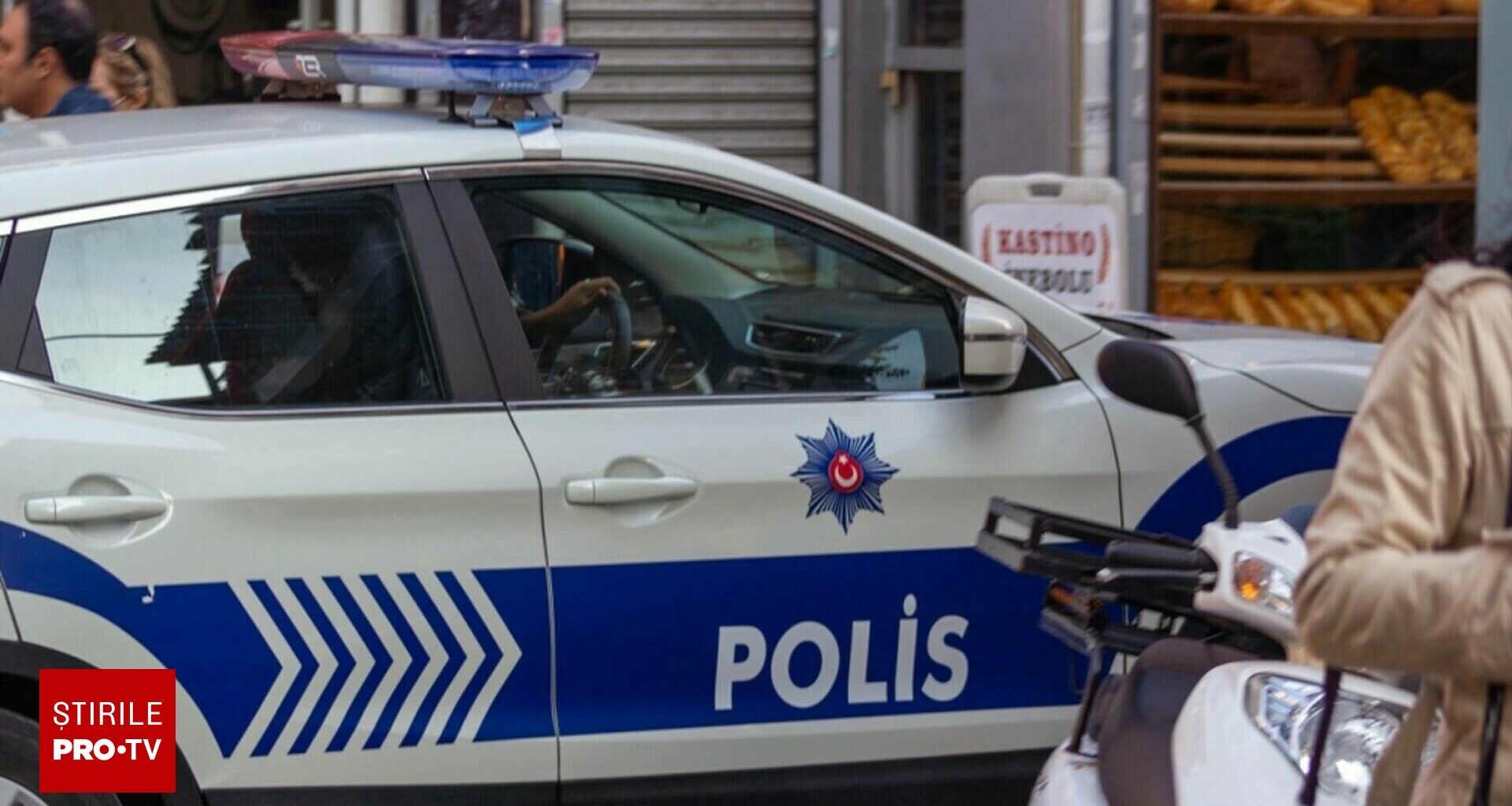 Şapte persoane au murit și 11 au fost rănite în Turcia după ce un autobuz s-a ciocnit cu un camion