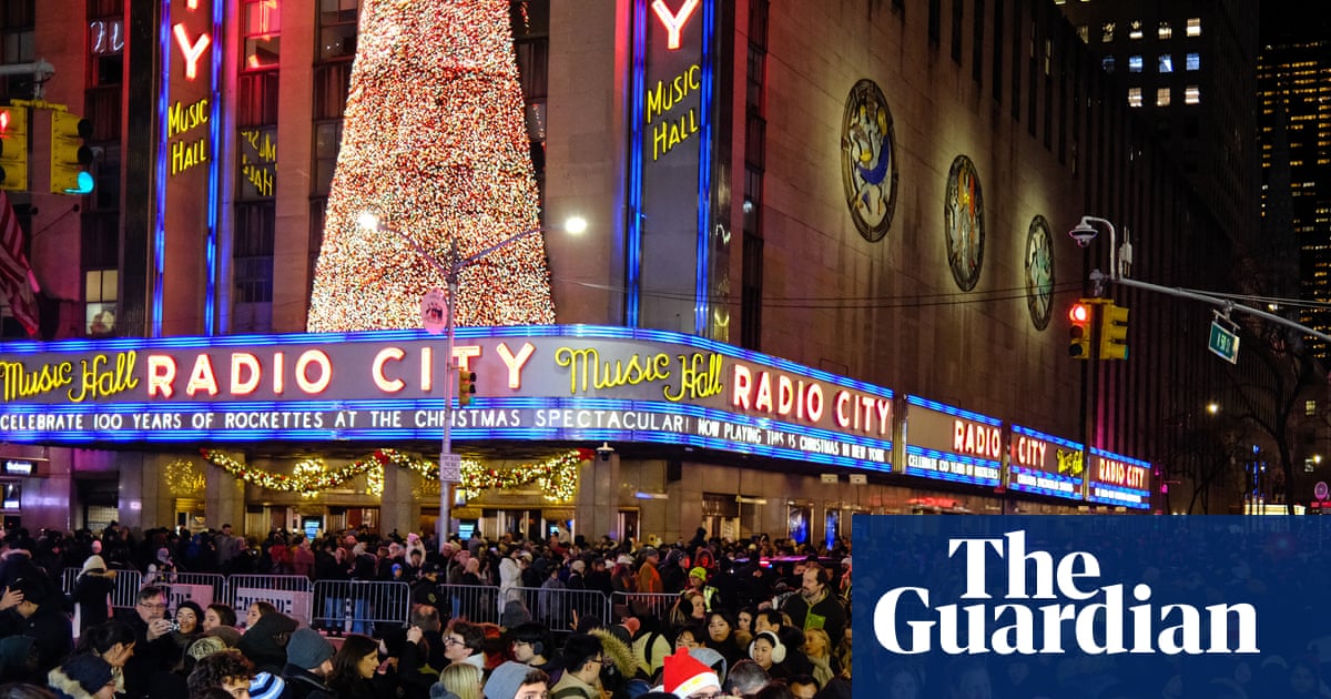 Trump news at a glance: President claims tariffs behind unexpected growth, but consumer confidence falls | Trump administration