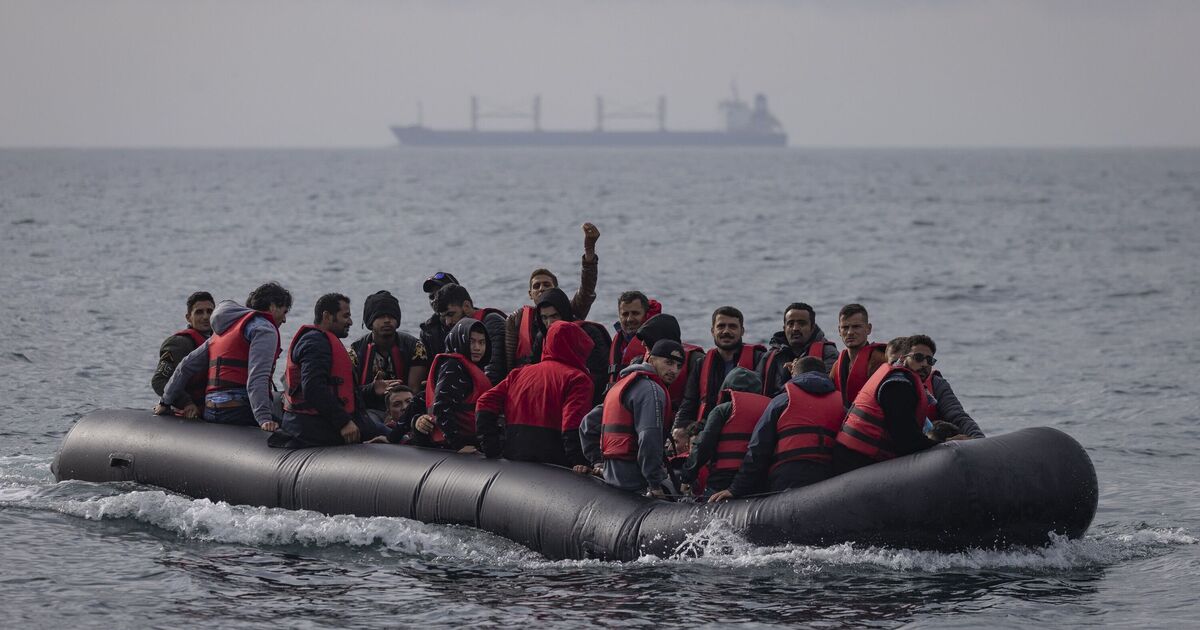 Keir Starmer blasted for lacking 'conviction' amid fears of asylum loophole | Politics | News