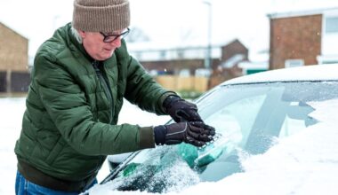 'I'm a car expert from Iceland - do these 5 things to quickly defrost your vehicle'