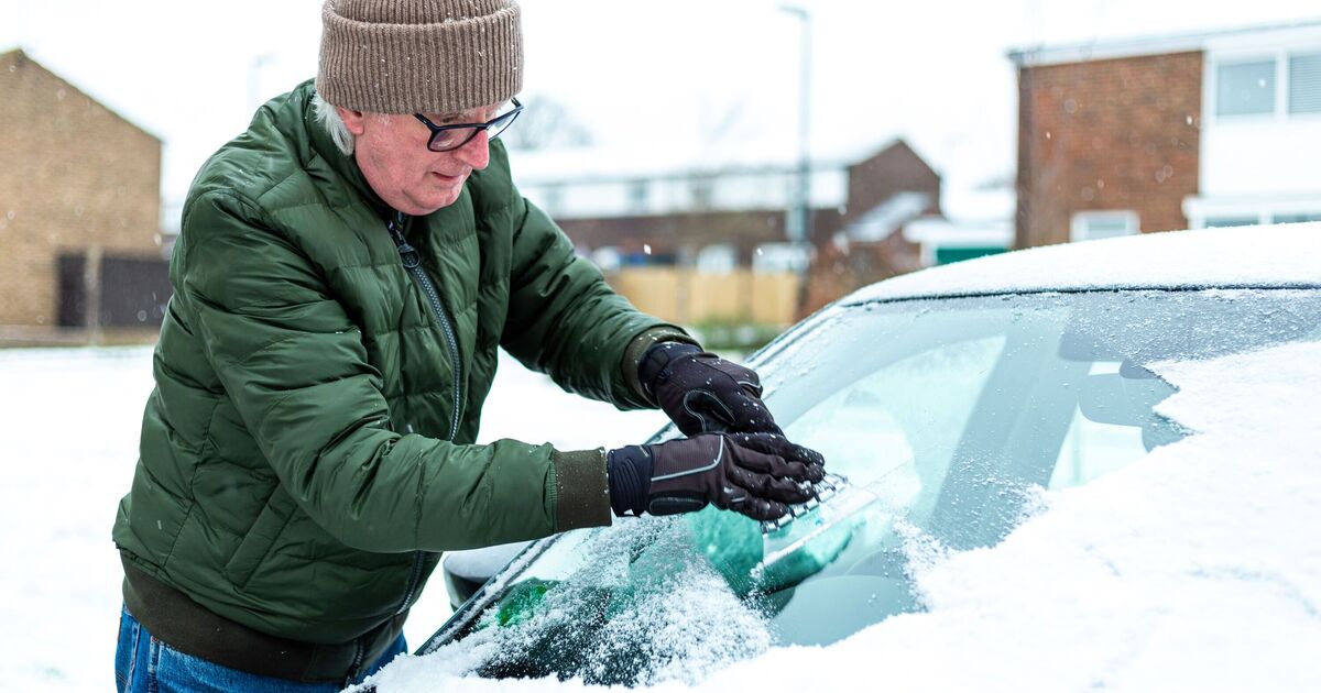 'I'm a car expert from Iceland - do these 5 things to quickly defrost your vehicle'