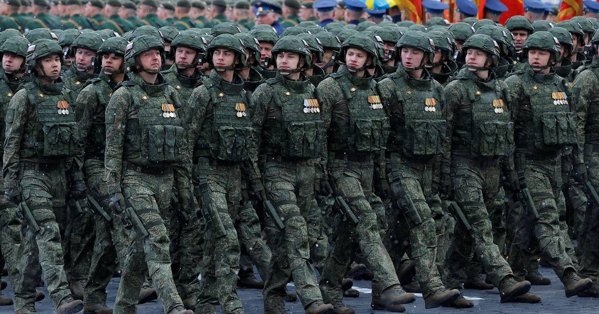 Russia dismisses recruitment flyers in Tehran as scam