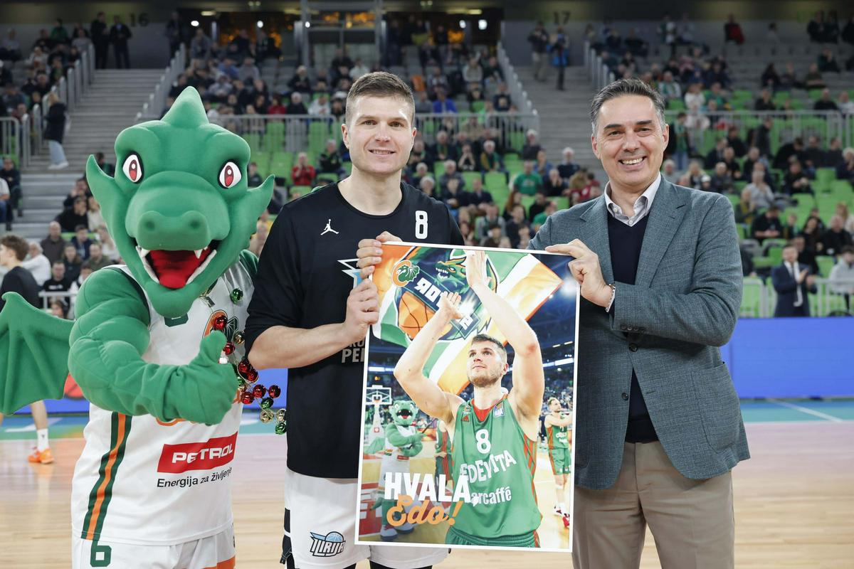 Eda Murića so povezovali z Olimpijo – ko se je ta združila s Cedevito, pa je vendarle prišel v zmajevo gnezdo; predtem je namreč igral v Zagrebu. Foto: Cedevita Olimpija/Aleš Fevžer Eda Murića so povezovali z Olimpijo – ko se je ta združila s Cedevito, pa je vendarle prišel v zmajevo gnezdo; predtem je namreč igral v Zagrebu. Foto: Cedevita Olimpija/Aleš Fevžer
