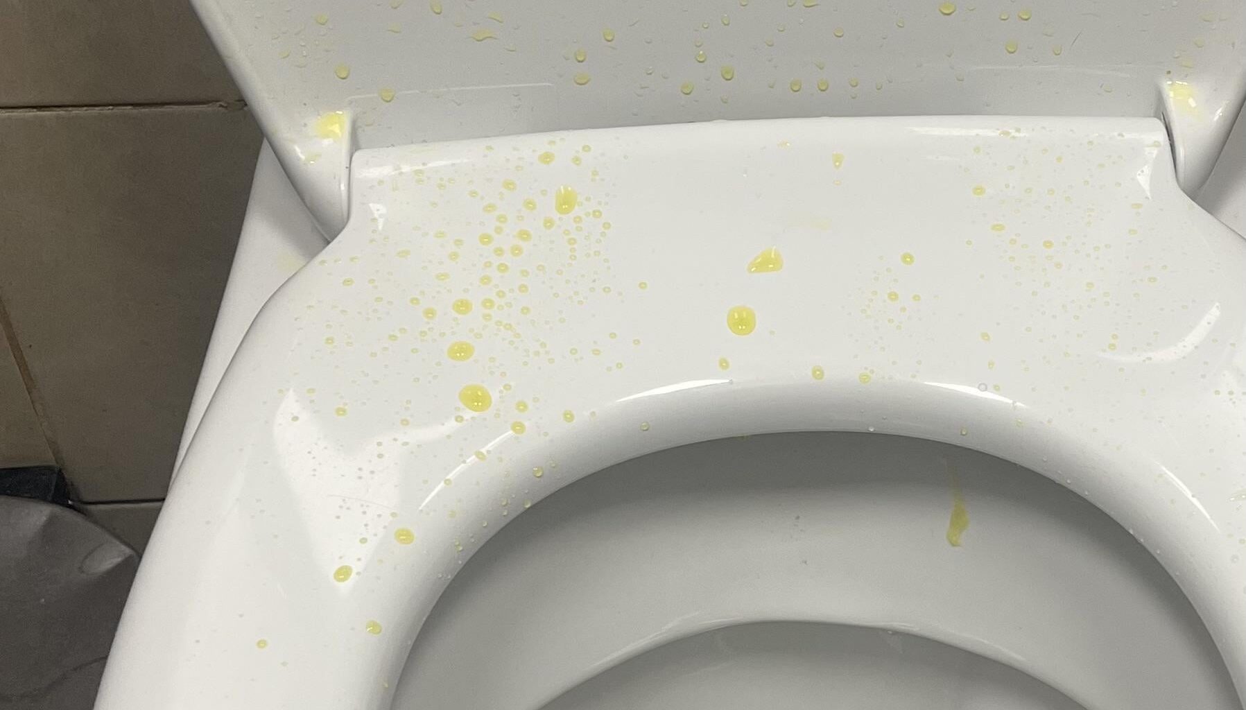 ženske, kako vam rata?