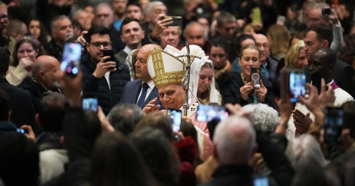 Pope criticizes prison overcrowding during special Mass for inmates, guards and families | Latest News