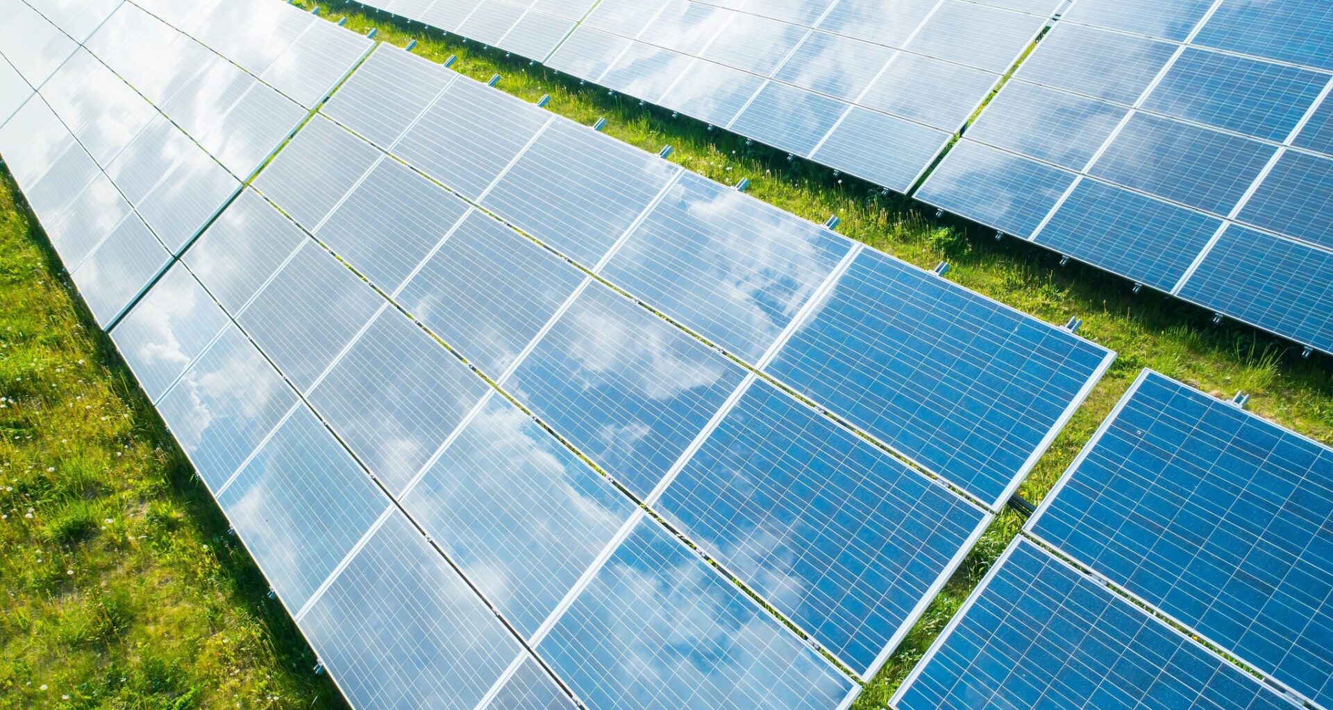 România are cea mai mare creștere a fotovoltaicelor din Europa în acest an