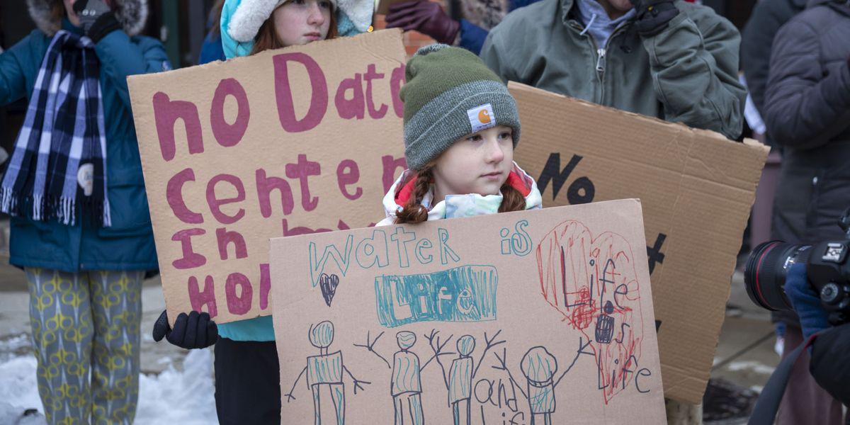 230+ Environmental Groups Call On Congress to Impose Moratorium on New AI Data Centers