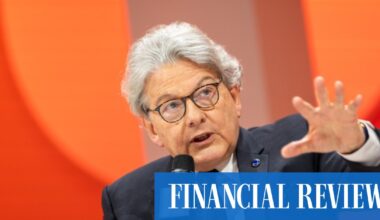 Sydney to Hobart yacht race feature by Tony Davis.