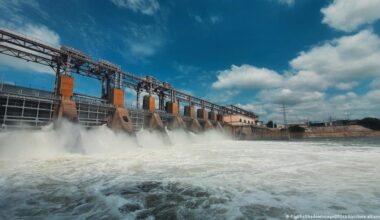 Why Russian attacks on Ukraine harm Moldova's power grid – DW – 12/12/2025