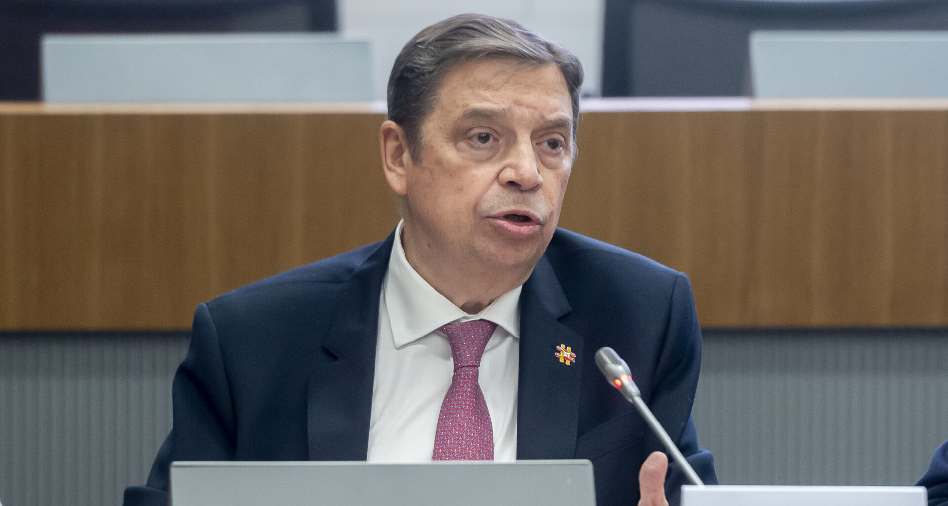 Planas dice que España defenderá en Europa una Política Pesquera Común que atienda las necesidades del sector