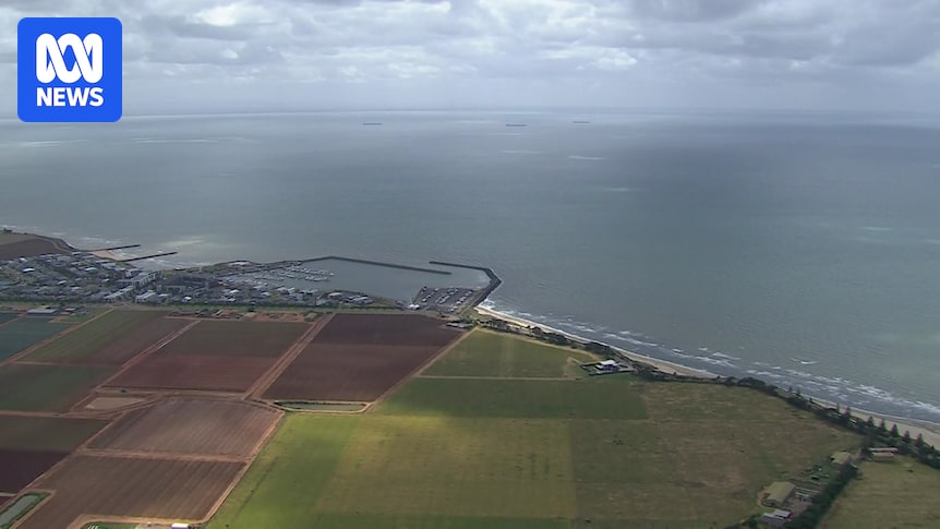 Mother and stepson rescued after drifting from Portarlington to Wyndham Harbour on paddleboards