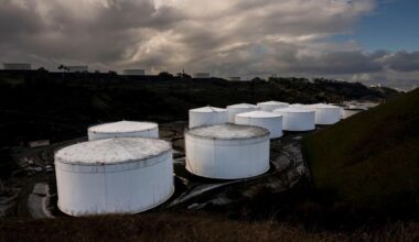 Oil Swings as Signs of Oversupply Begin Materializing in Market